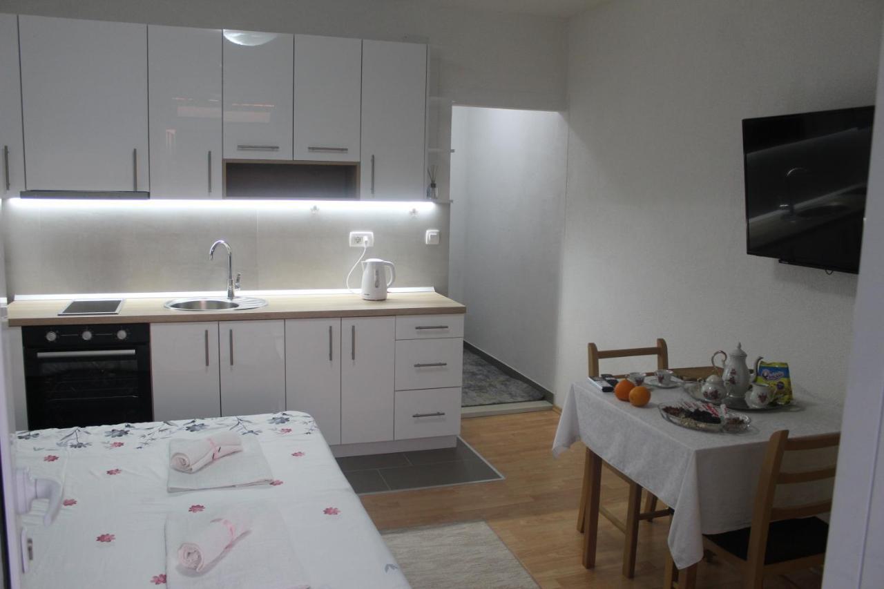 Sun Studio Apartment Komolac المظهر الخارجي الصورة
