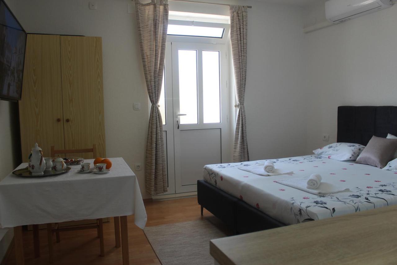 Sun Studio Apartment Komolac المظهر الخارجي الصورة