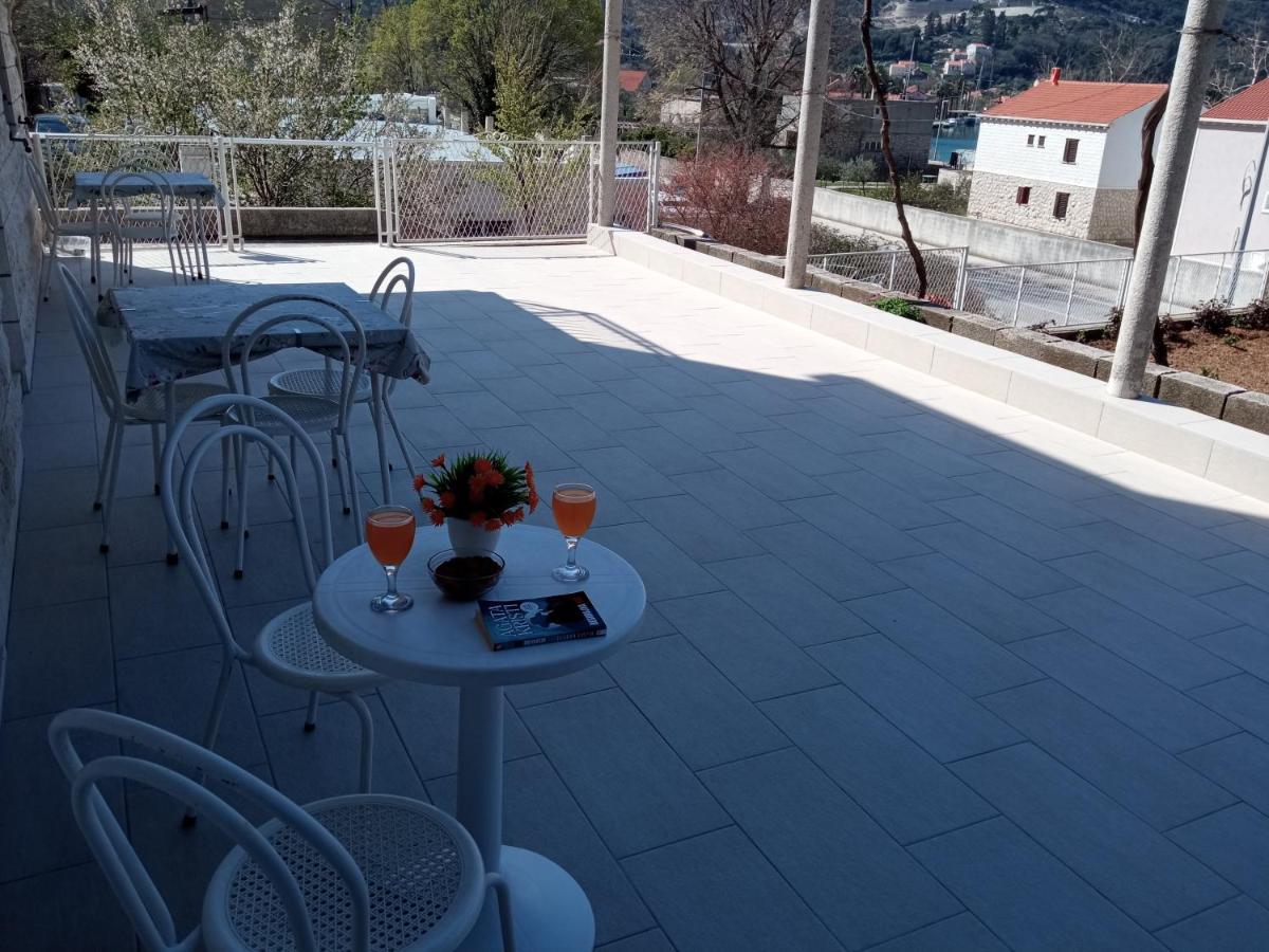 Sun Studio Apartment Komolac المظهر الخارجي الصورة