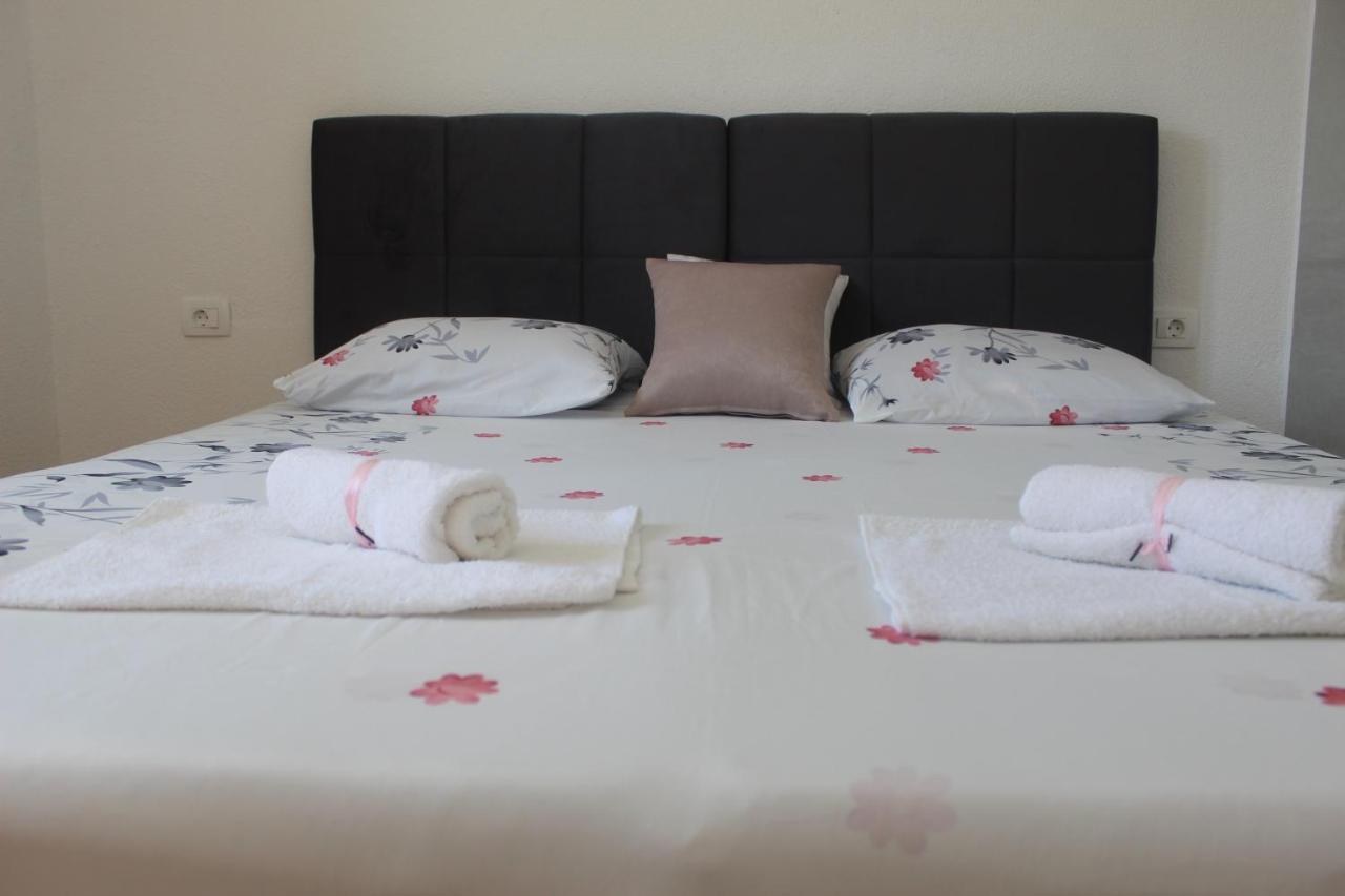 Sun Studio Apartment Komolac المظهر الخارجي الصورة